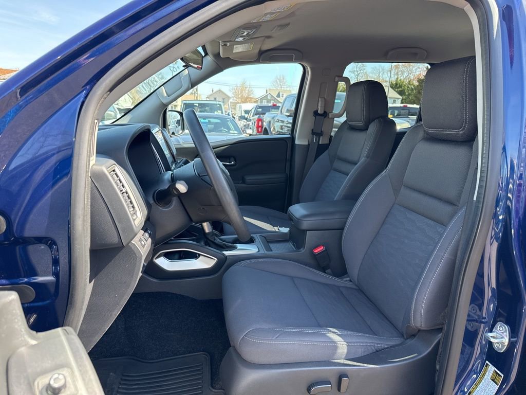 Used 2022 Nissan Frontier SV w/ Technology Package image 14