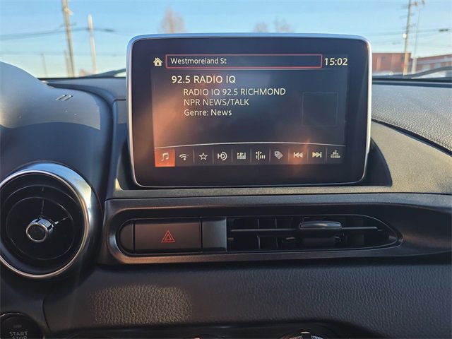 Used 2019 FIAT 124 Spider Abarth w/ Navigation & Sound Group image 16