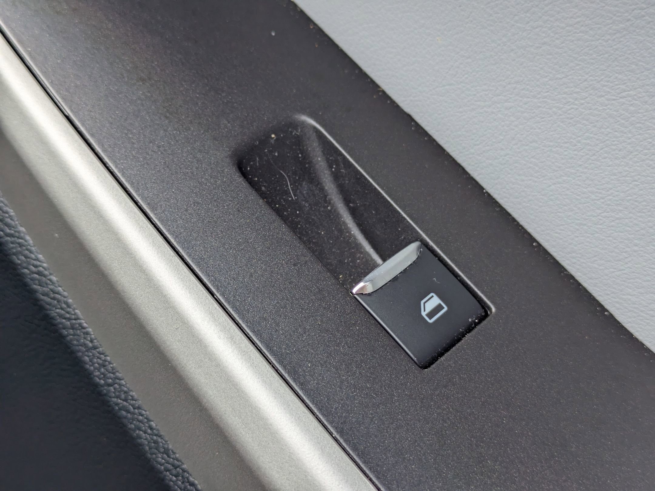 Certified 2024 Ford Explorer XLT w/ Equipment Group 202A image 37