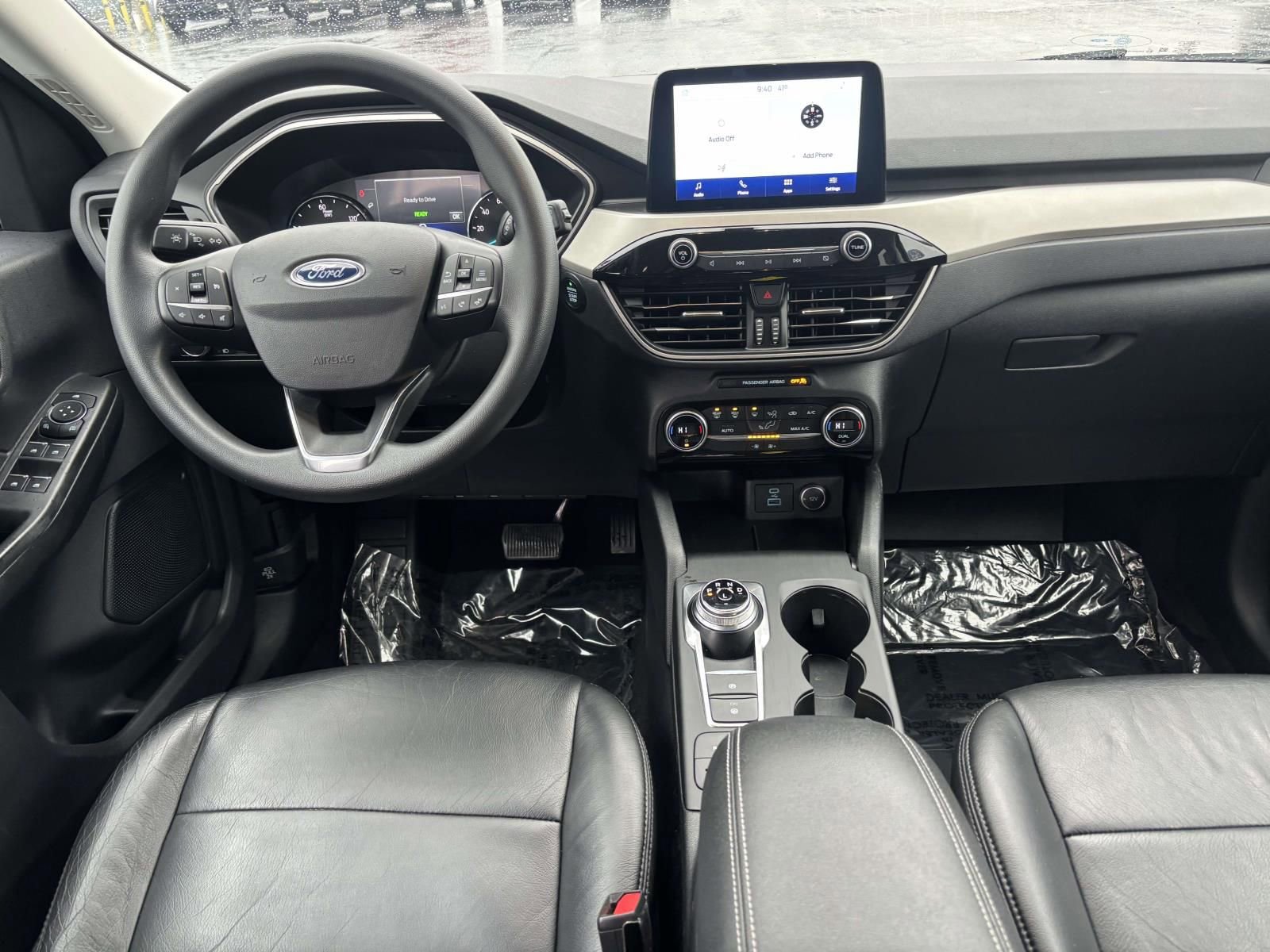 Certified 2021 Ford Escape SE w/ SE Sport Appearance Package image 30