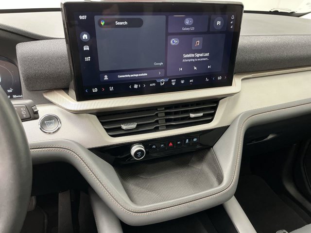 Certified 2025 Ford Explorer Active w/ Active Comfort Package AWD/4WD image 23