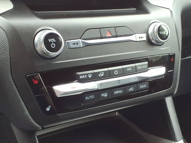 Certified 2020 Ford Explorer XLT w/ Equipment Group 202A AWD/4WD image 21