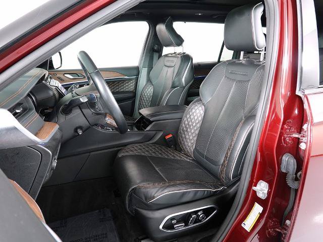 Used 2021 Jeep Grand Cherokee L Summit w/ Luxury Tech Group V AWD/4WD image 13