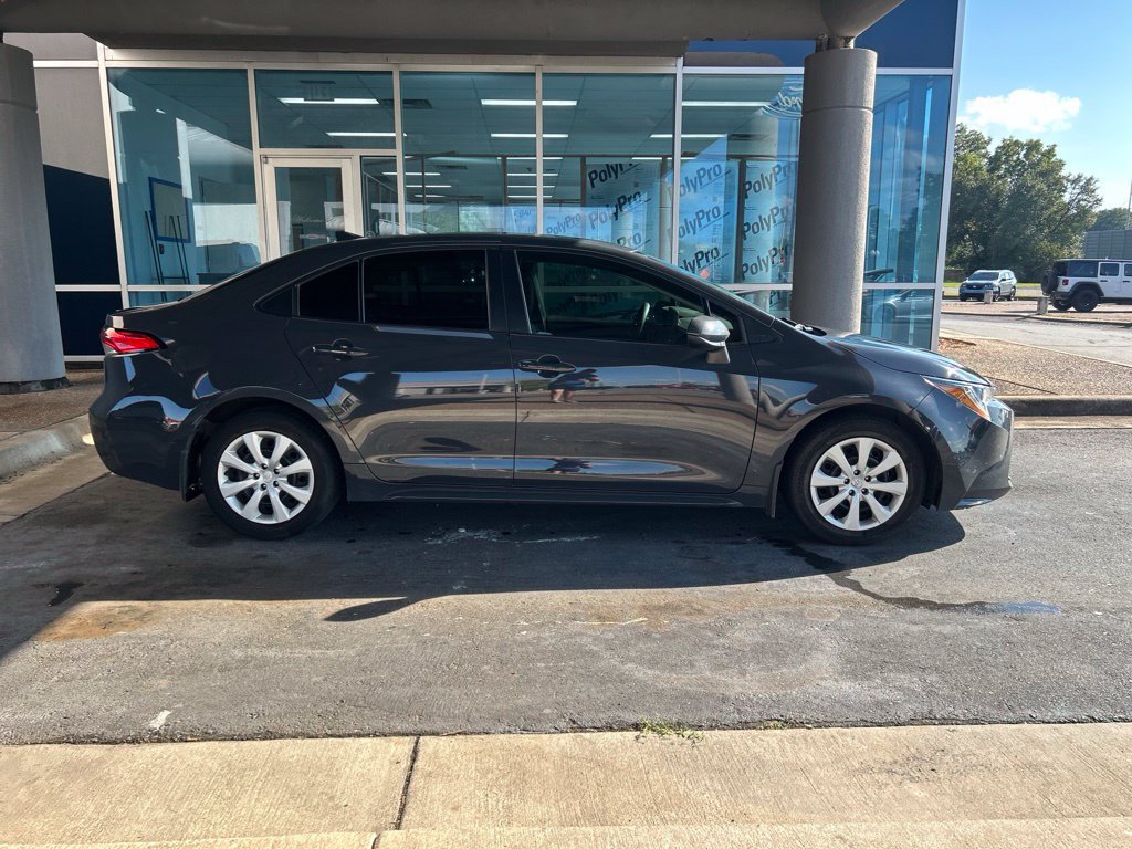 Used 2024 Toyota Corolla LE FWD image 8