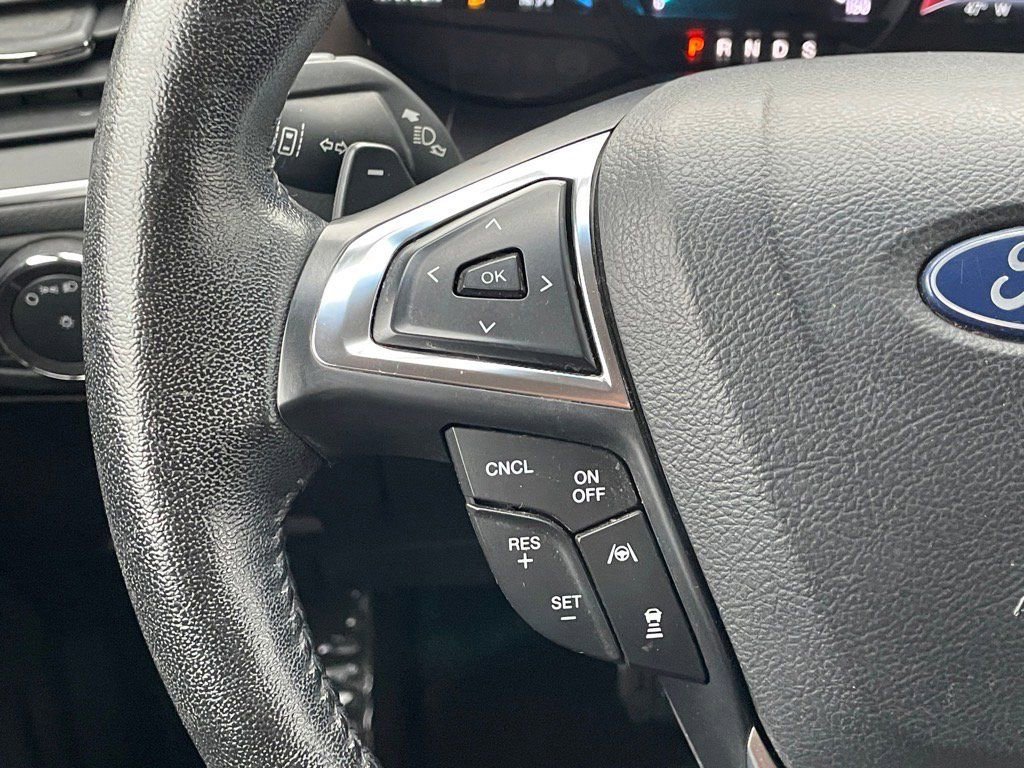 Certified 2019 Ford Edge Titanium w/ Equipment Group 301A image 16