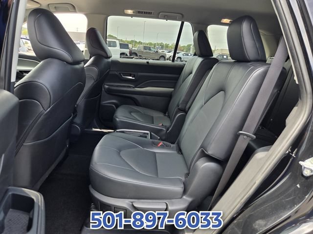 Used 2025 Toyota Grand Highlander AWD image 10