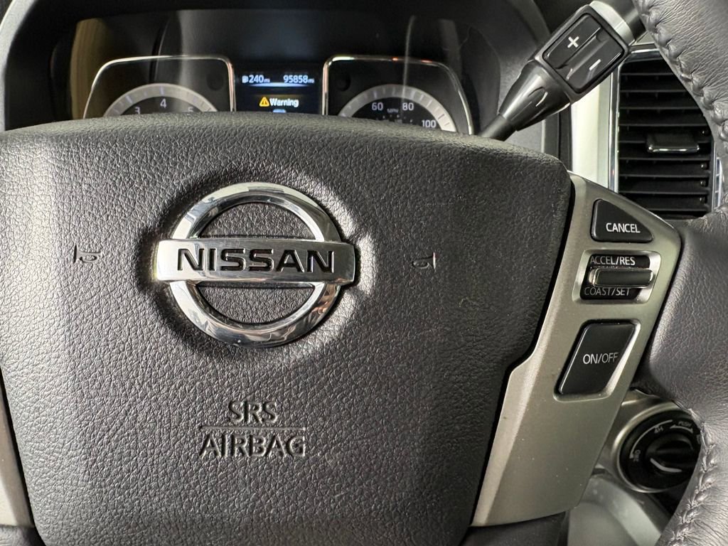 Used 2017 Nissan Titan SV image 24