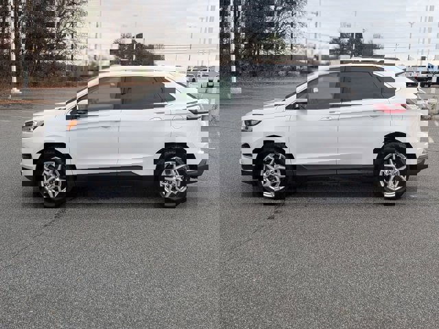 Certified 2022 Ford Edge SEL image 7