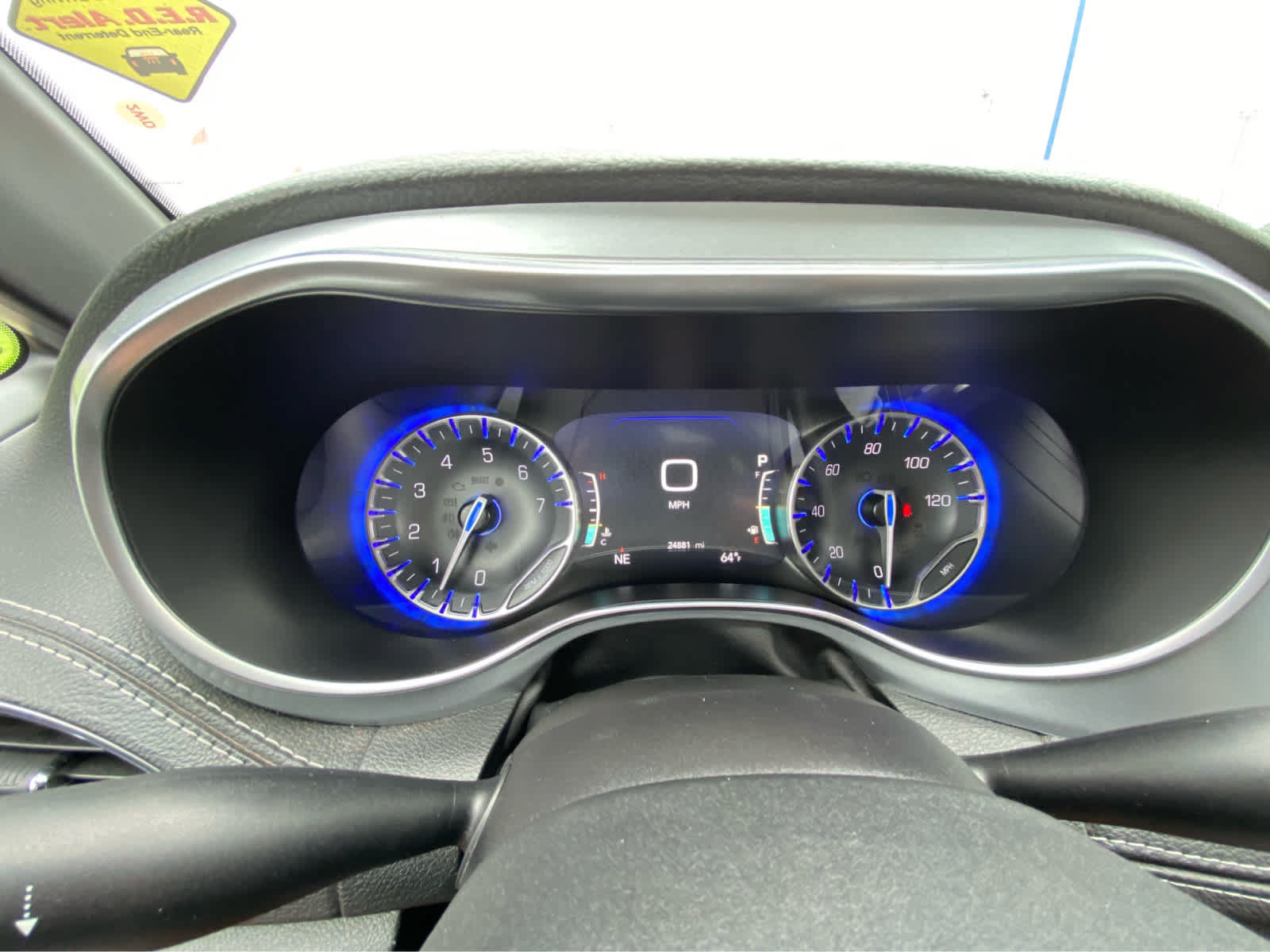 Used 2026 Chrysler Pacifica Limited FWD image 30