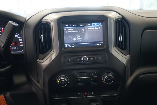 Used 2020 Chevrolet Silverado 1500 Custom w/ Custom Convenience Package AWD/4WD image 22