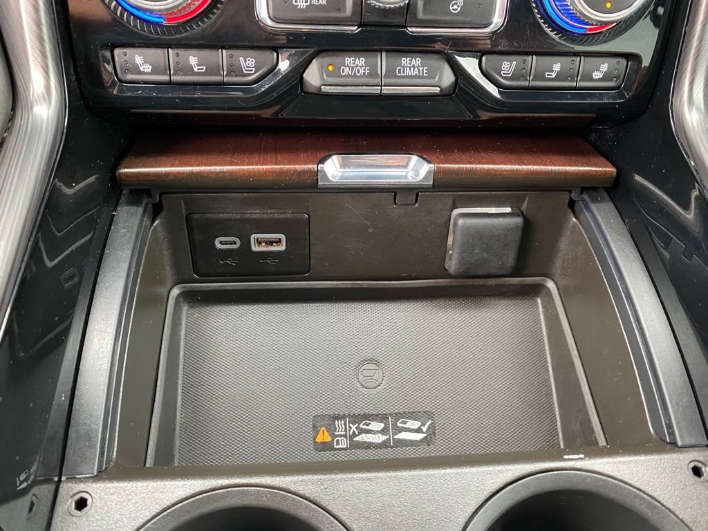Used 2024 GMC Yukon XL Denali Ultimate AWD/4WD image 18