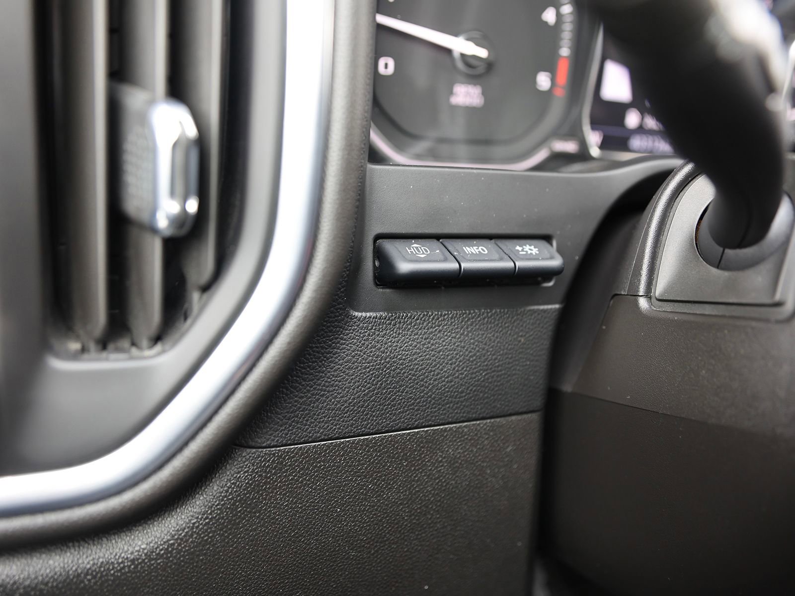 Used 2022 GMC Sierra 2500 Denali w/ Denali Ultimate Package image 42