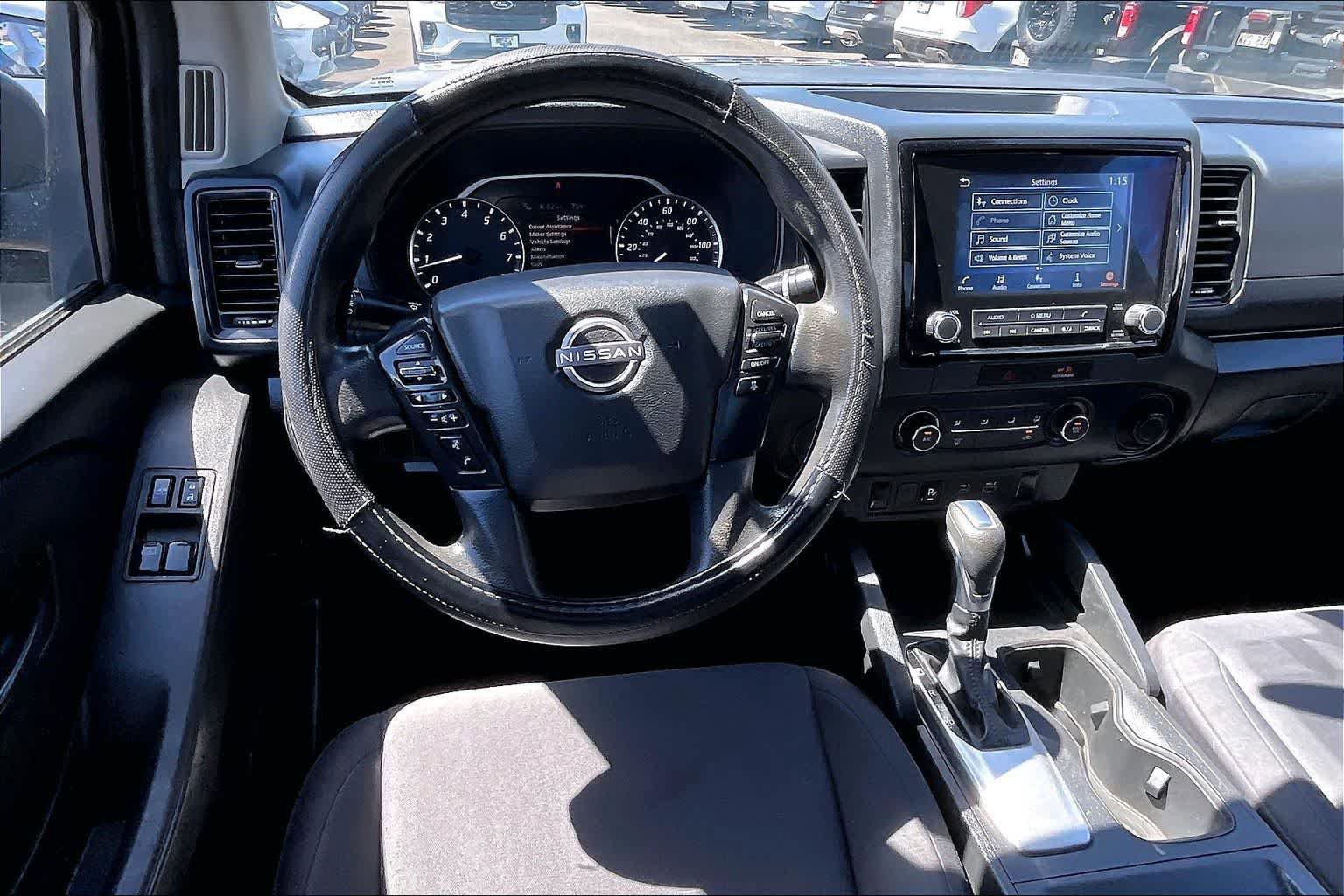 Used 2022 Nissan Frontier S w/ Technology Package RWD image 14