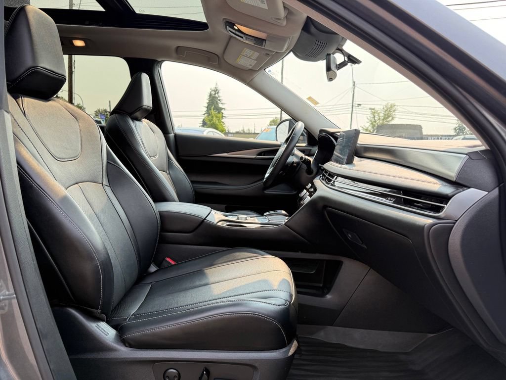 Used 2024 INFINITI QX60 Luxe AWD/4WD image 9