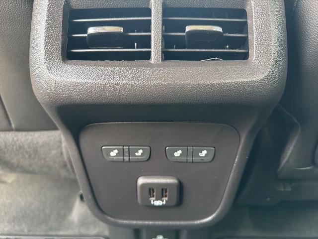 Used 2024 GMC Terrain Denali w/ Denali Premium Package image 11