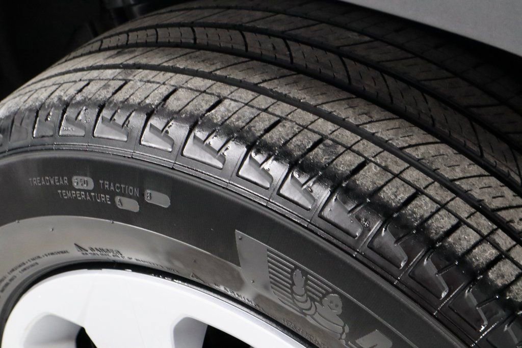 Used 2024 Toyota RAV4 LE image 19