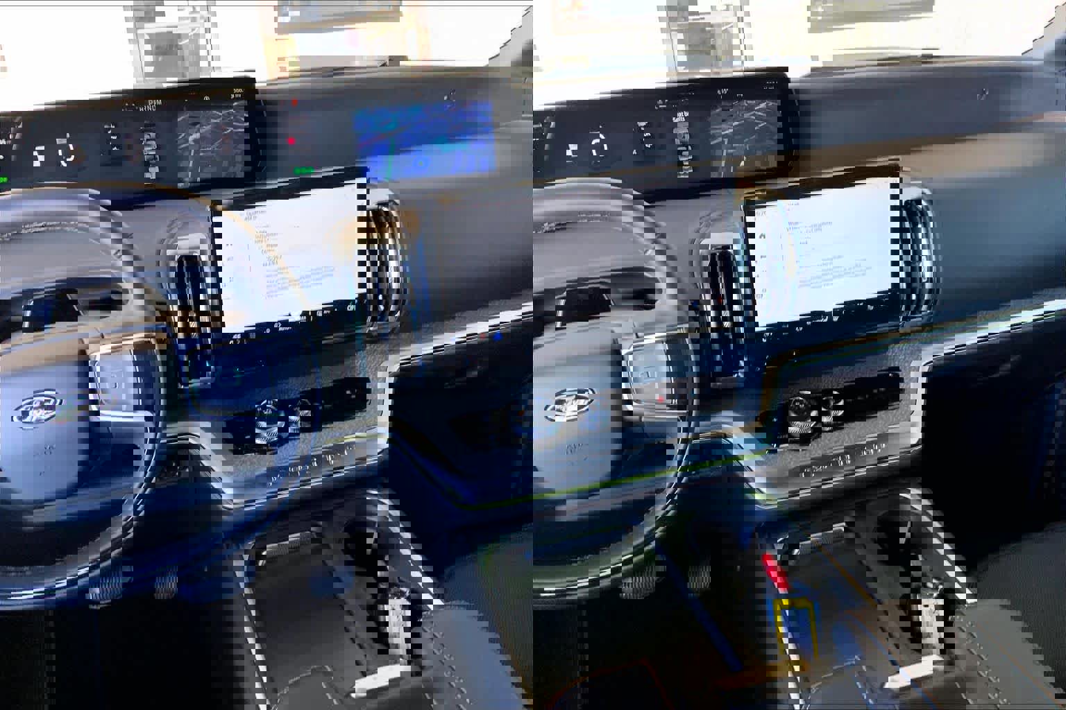 Certified 2025 Ford Expedition Tremor image 9