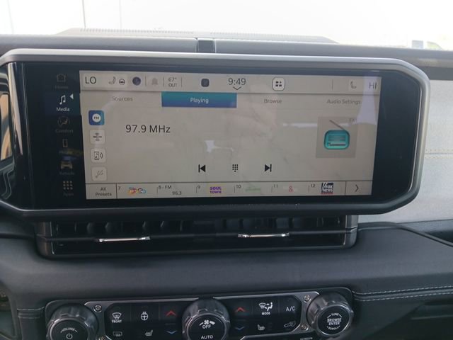 Used 2025 Jeep Wrangler Unlimited Sahara w/ Safety Group image 22