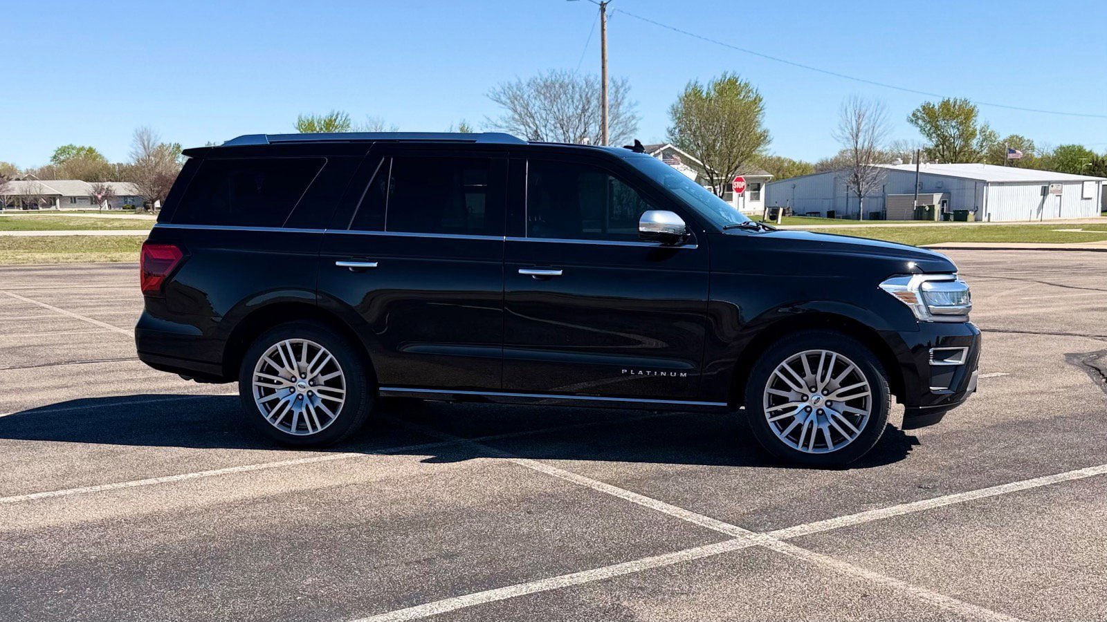 Certified 2022 Ford Expedition Platinum AWD/4WD image 6