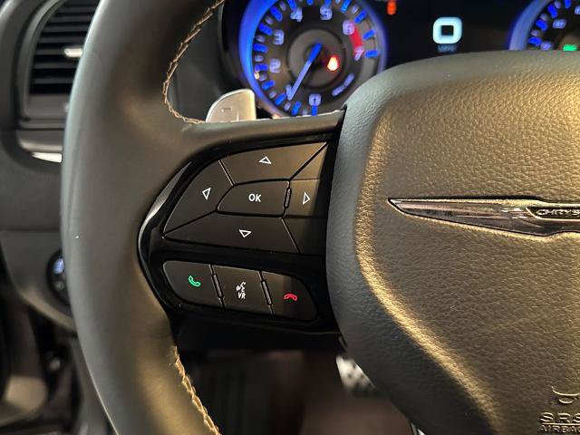 Used 2017 Chrysler 300 S w/ 300S Premium Group RWD image 21