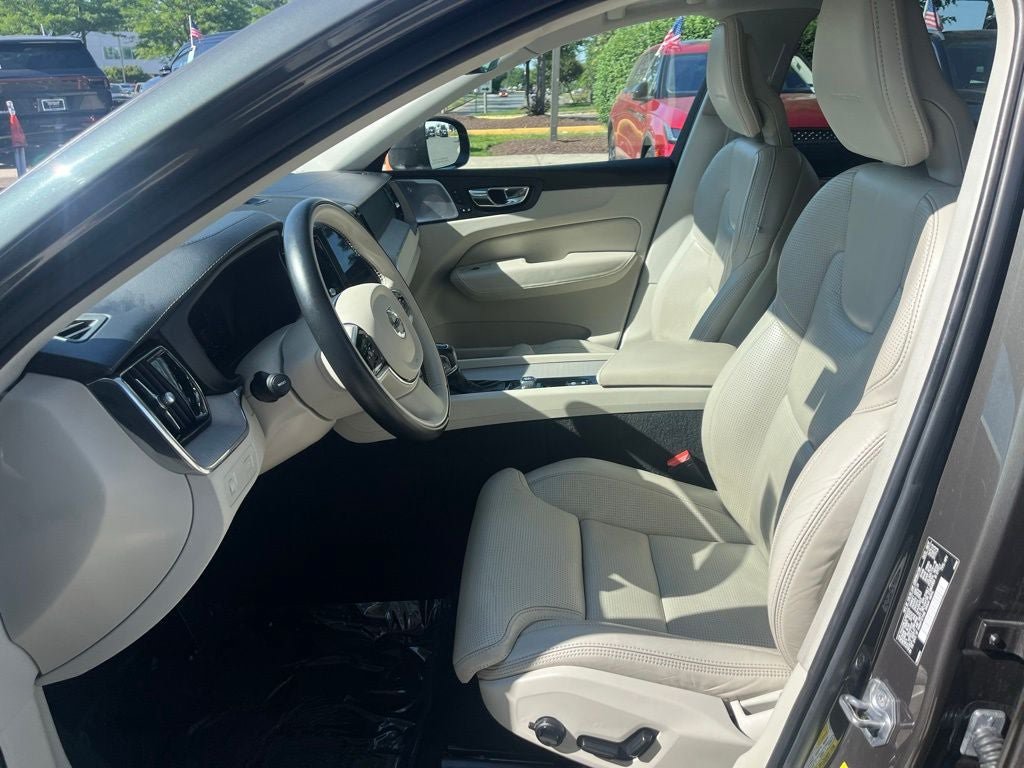 Used 2018 Volvo XC60 T6 Inscription w/ Luxury Seat Package AWD/4WD image 24