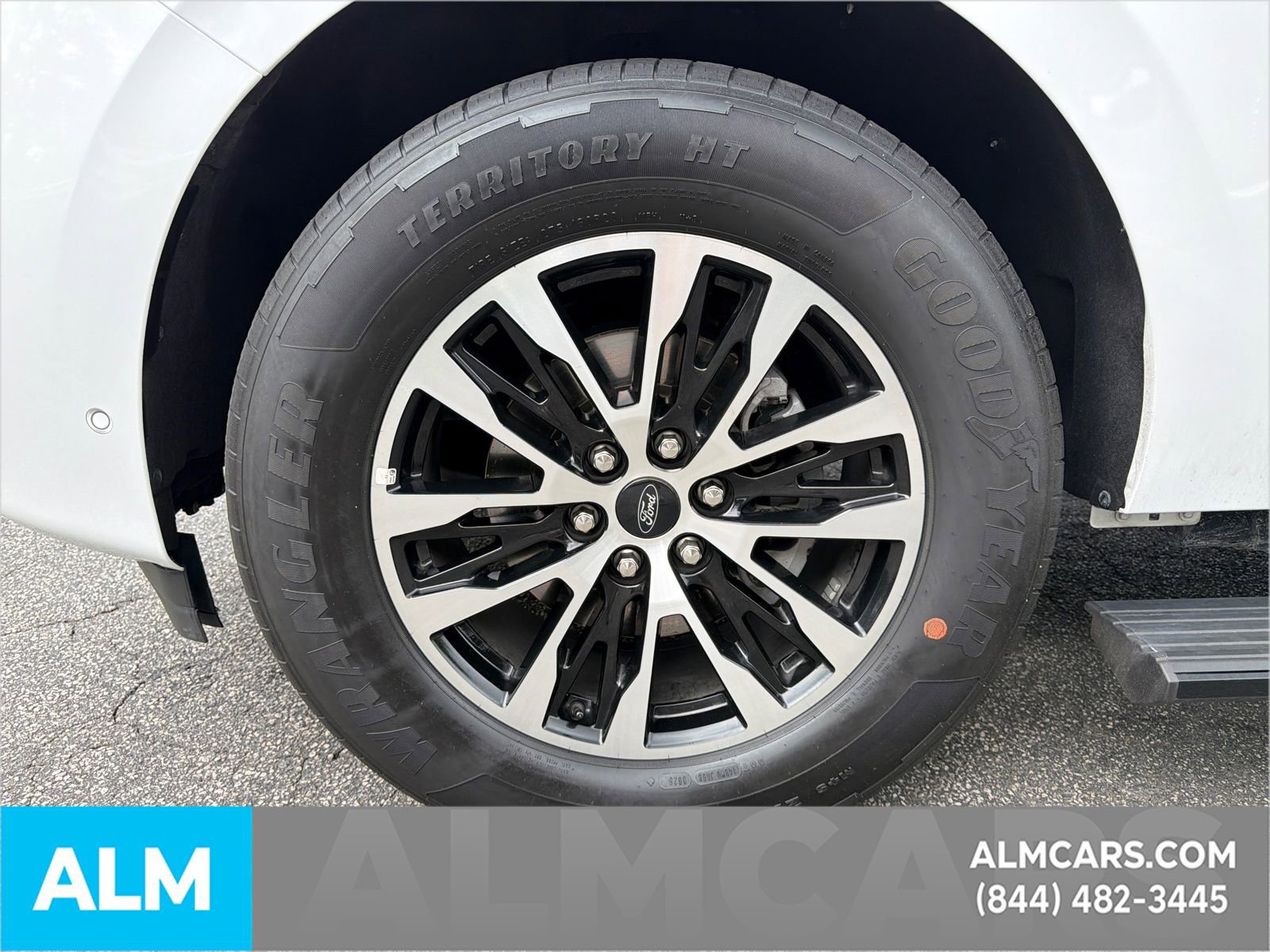 Certified 2025 Ford Expedition Max Platinum AWD/4WD image 12