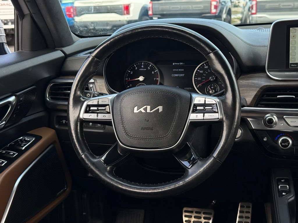 Used 2022 Kia Telluride SX w/ SX Prestige Package AWD/4WD image 6