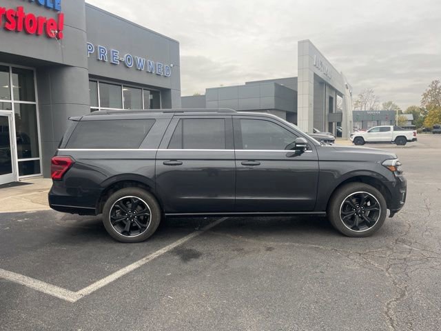 Certified 2022 Ford Expedition Max Limited image 5