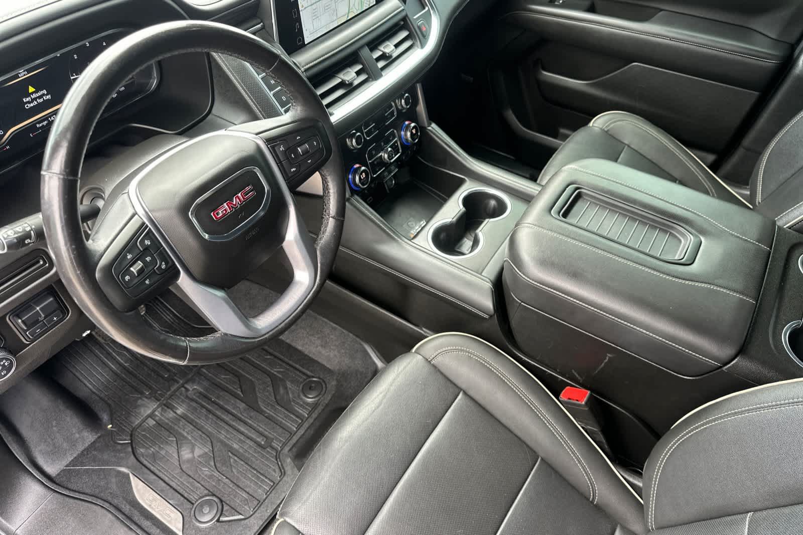 Used 2022 GMC Yukon XL SLT w/ SLT Premium Package AWD/4WD image 11
