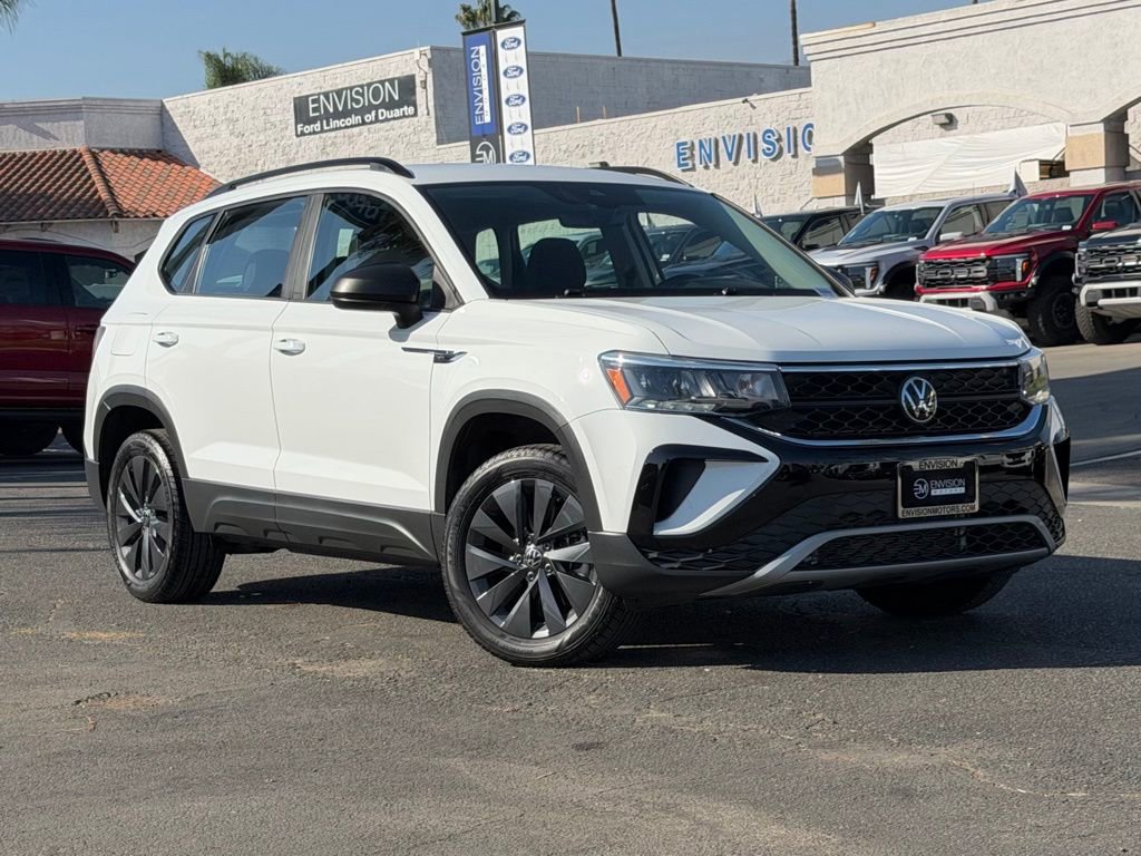 Used 2023 Volkswagen Taos S image 2