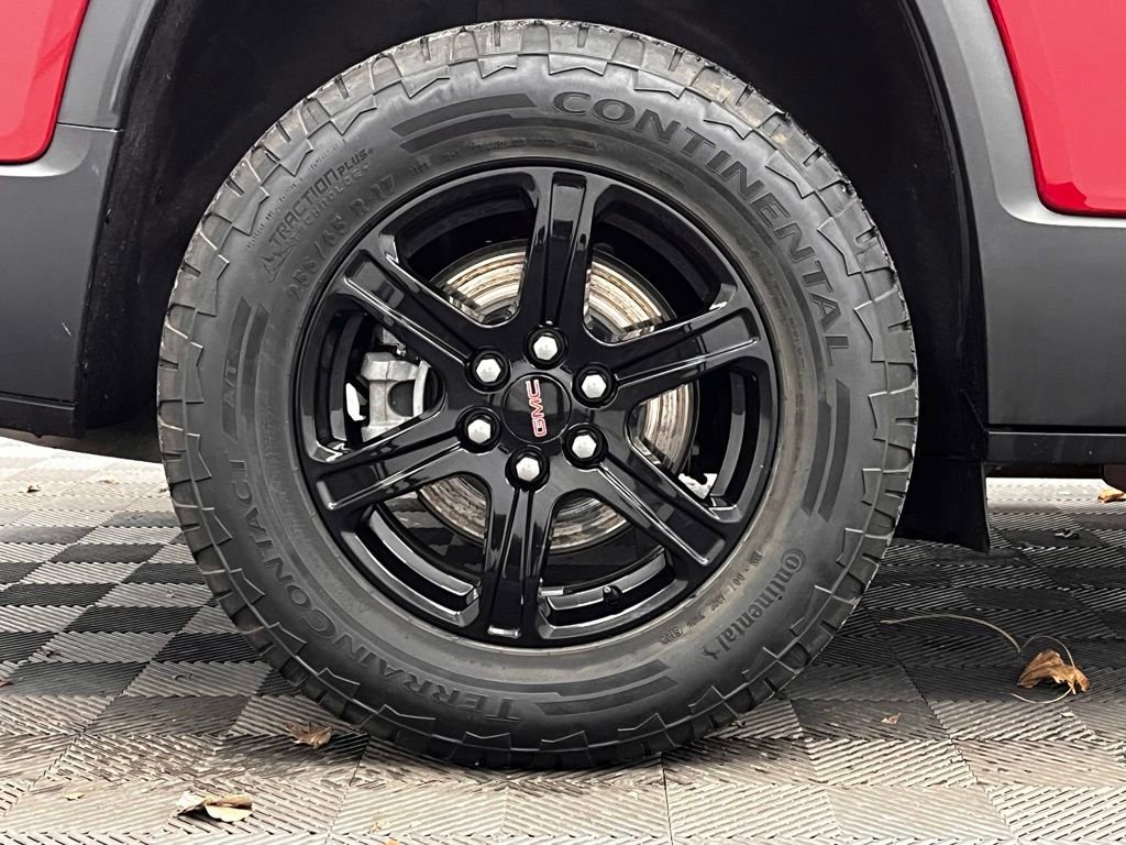 Used 2023 GMC Acadia AT4 w/ Preferred Package image 17