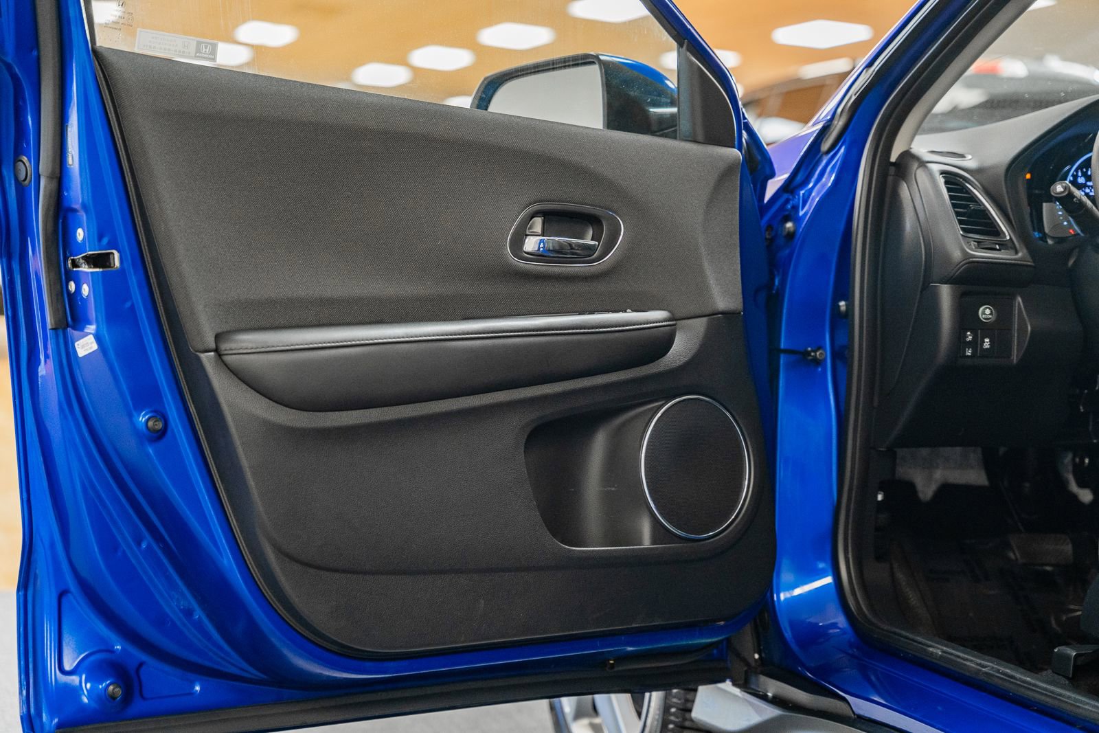 Used 2019 Honda HR-V EX image 40