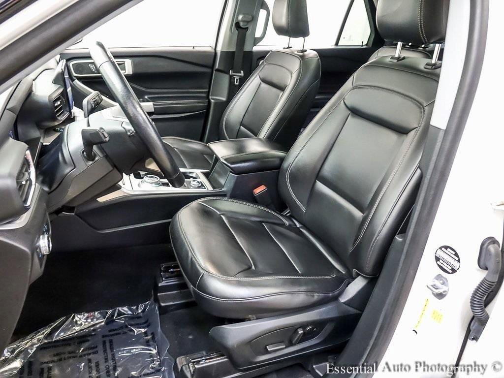 Certified 2021 Ford Explorer XLT w/ Equipment Group 202A image 9