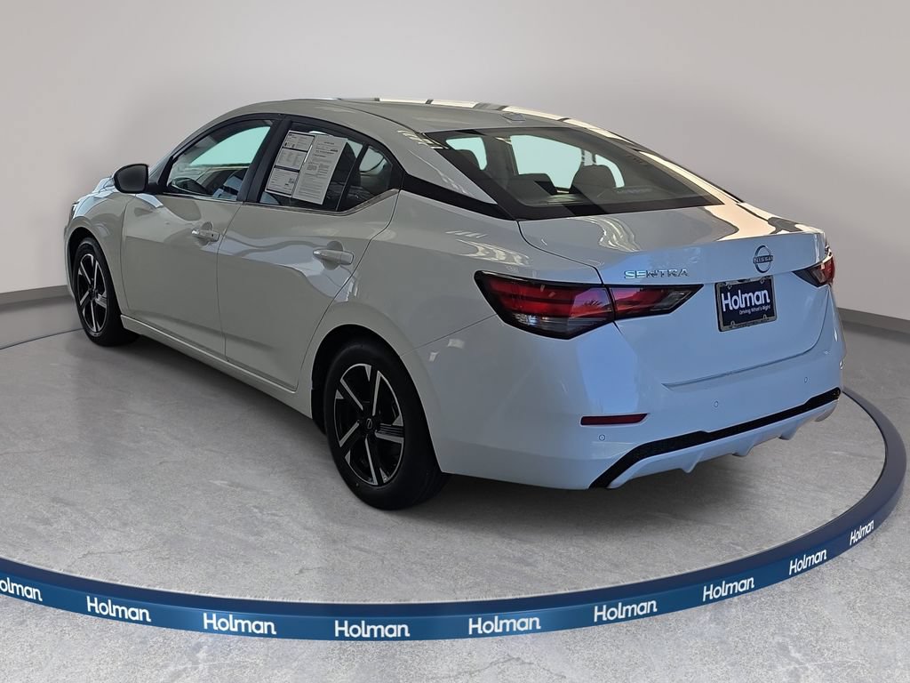 Used 2024 Nissan Sentra SV FWD image 7