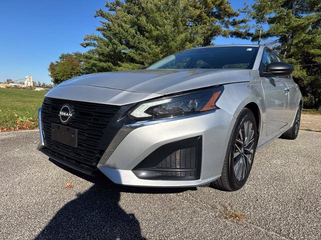 Used 2024 Nissan Altima 2.5 SV FWD image 7