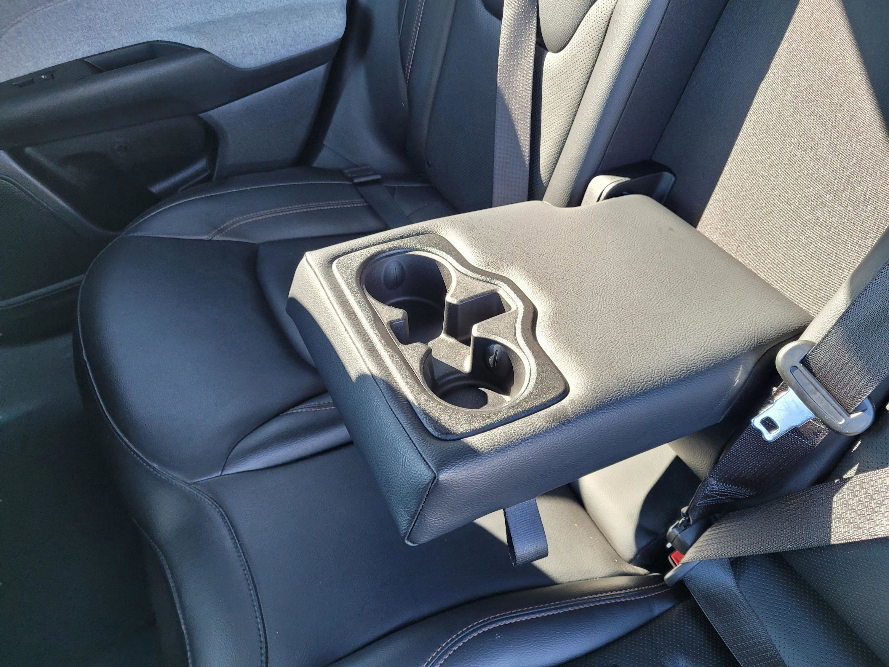 Used 2022 Jeep Compass Latitude image 16