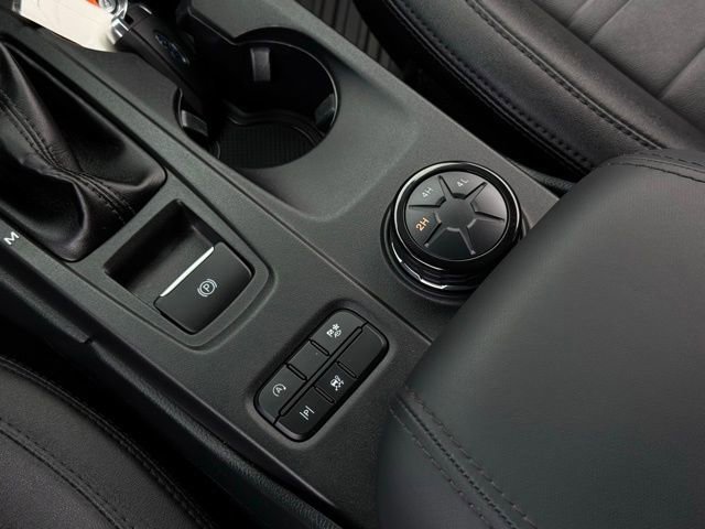 Certified 2025 Ford Ranger Lariat w/ Black Appearance Package image 43