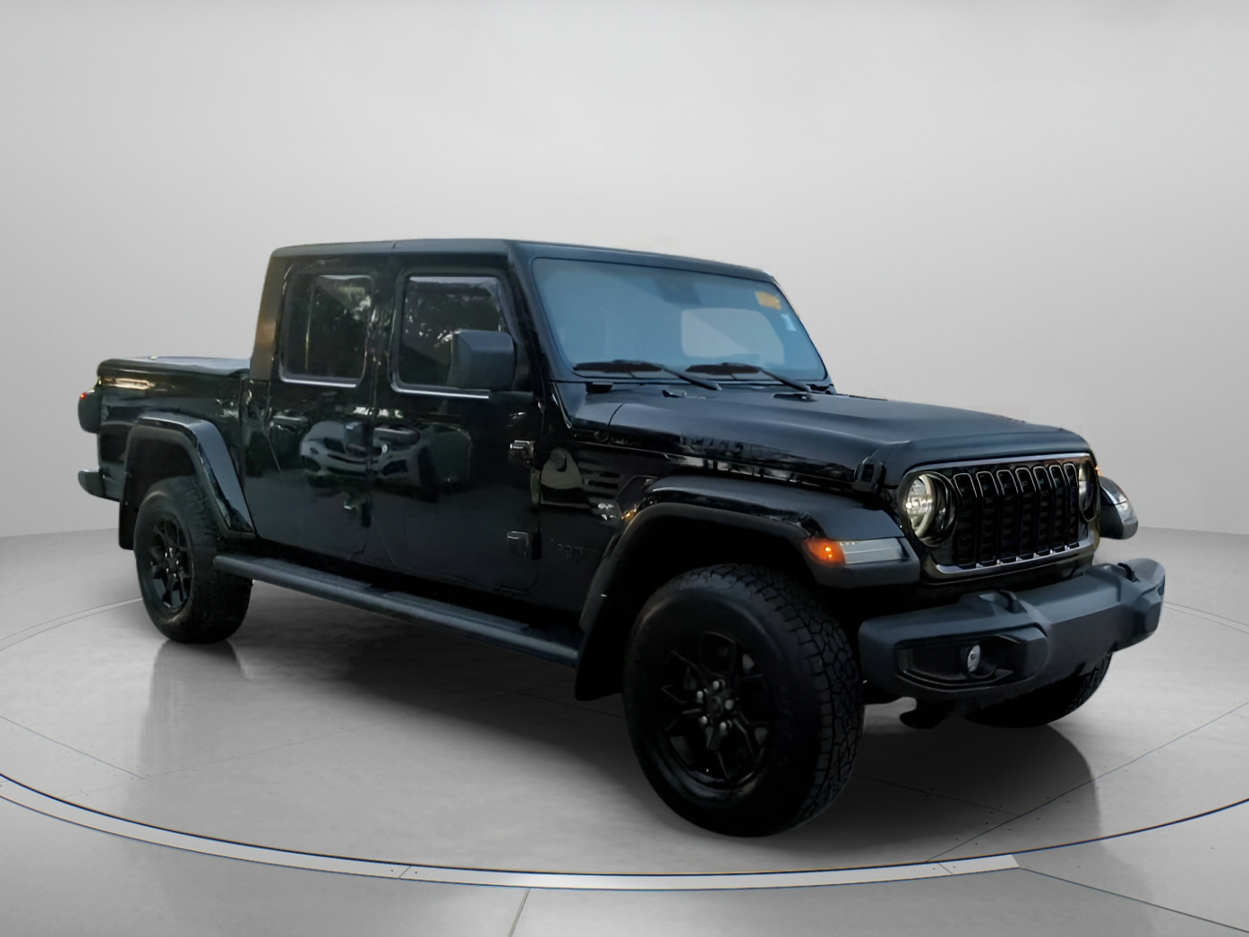 Used 2024 Jeep Gladiator Sport AWD/4WD image 2
