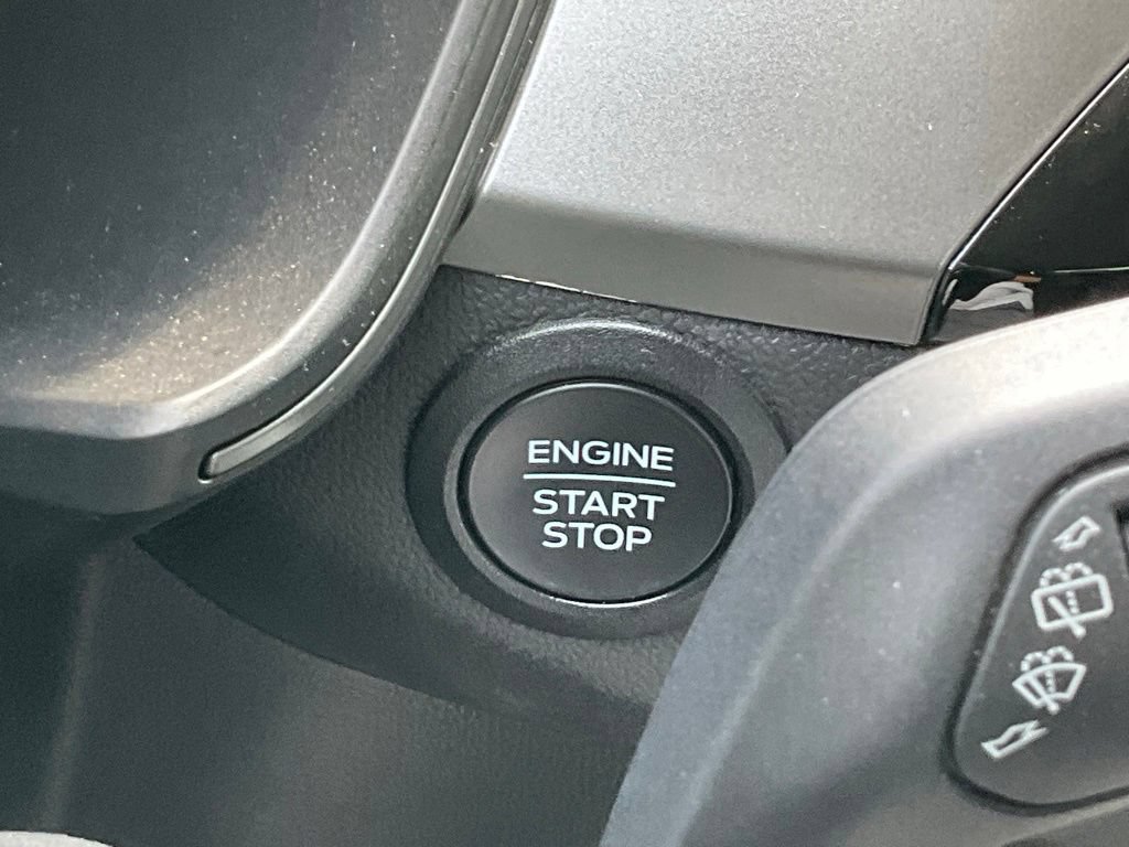 Certified 2025 Ford Escape Active AWD/4WD image 10
