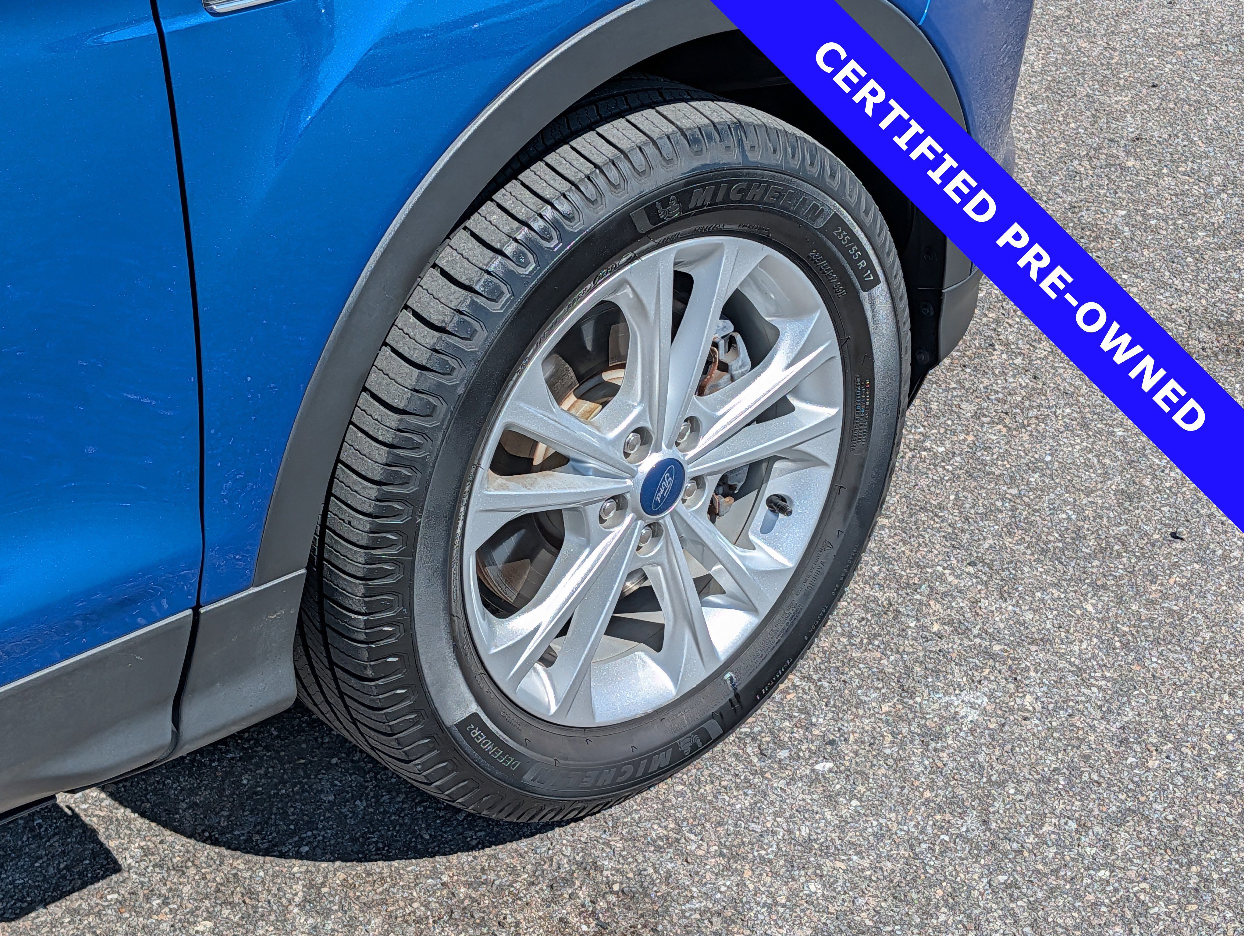 Certified 2018 Ford Escape SE w/ SE Sync 3 Package AWD/4WD image 13