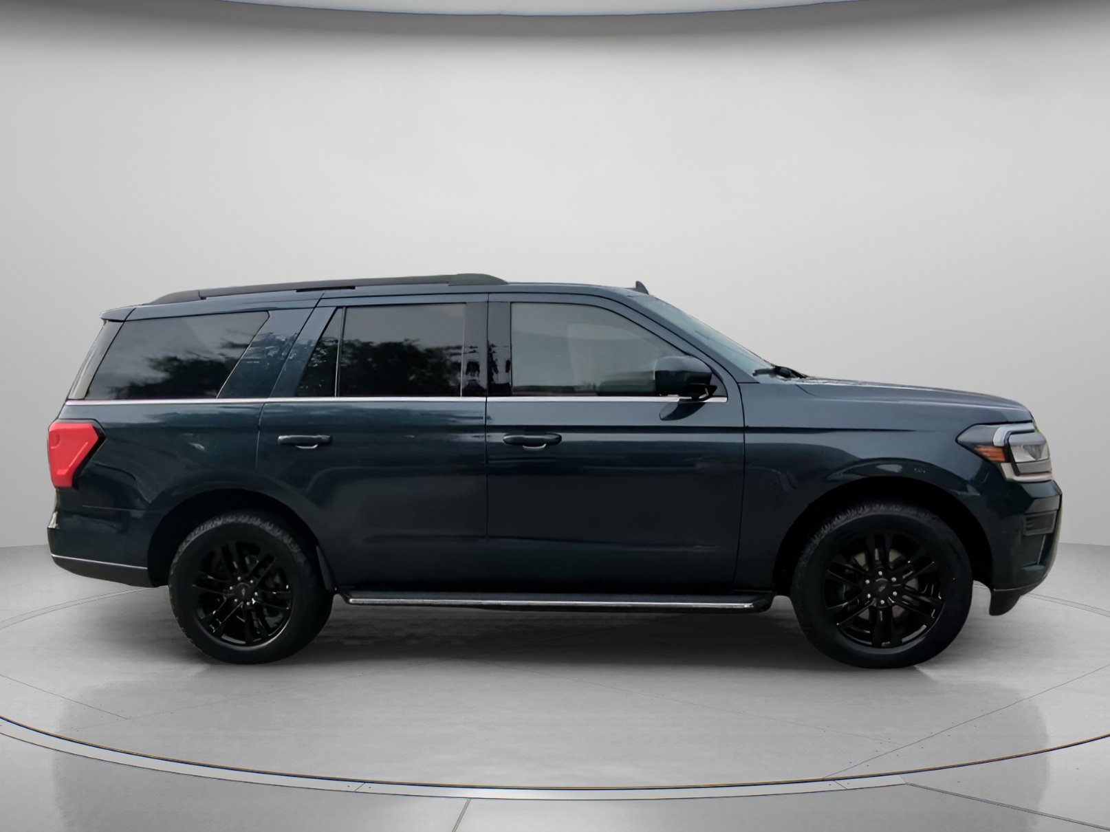 Certified 2023 Ford Expedition XLT RWD image 33