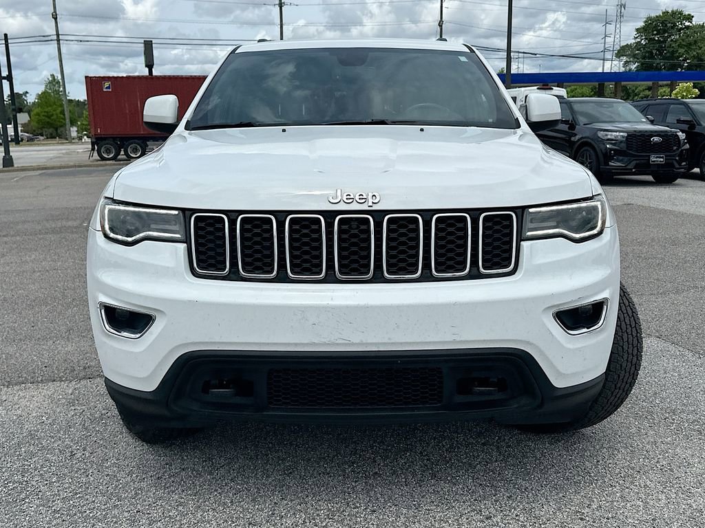 Used 2020 Jeep Grand Cherokee Laredo w/ 18" Wheel & 8.4" Radio Group AWD/4WD image 5