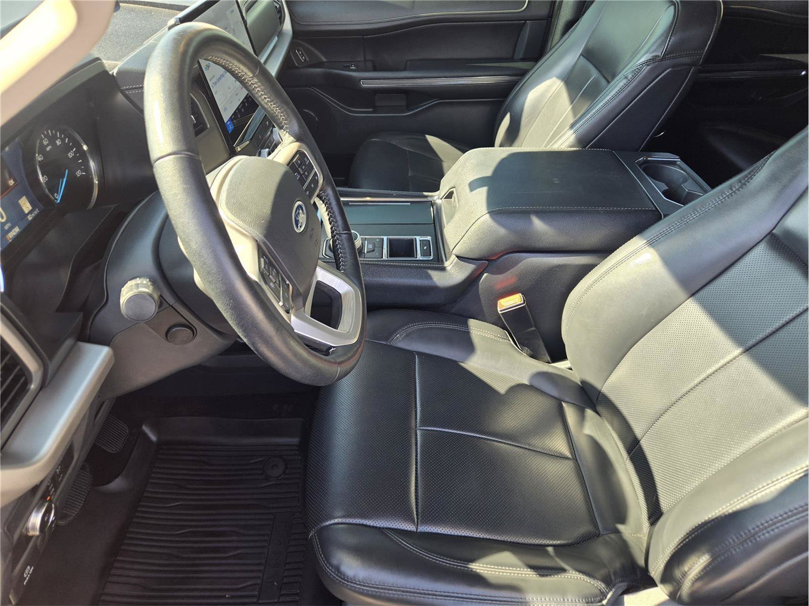 Certified 2022 Ford Expedition XLT RWD image 12
