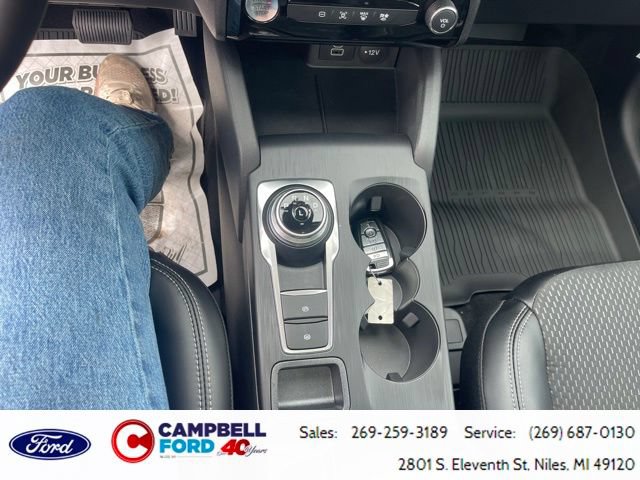 Certified 2025 Ford Escape SE FWD image 32