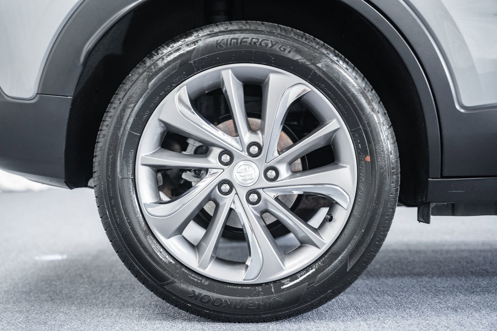 Used 2023 Buick Encore GX Essence w/ Experience Buick Package image 17