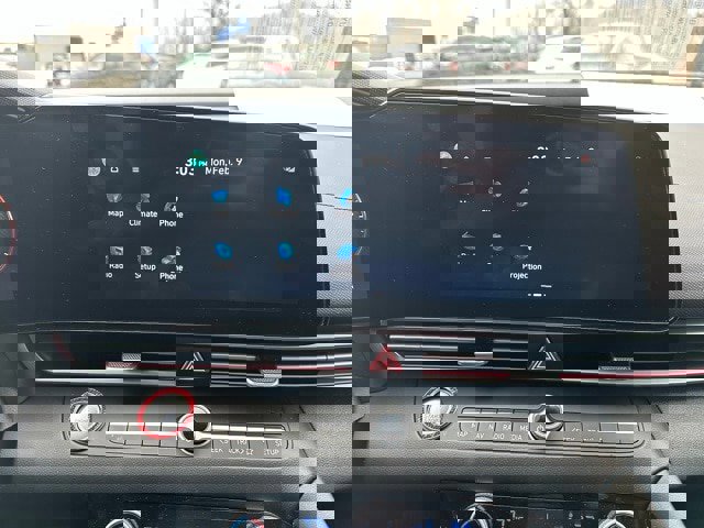 Used 2024 Hyundai Elantra SEL w/ Convenience Package image 22