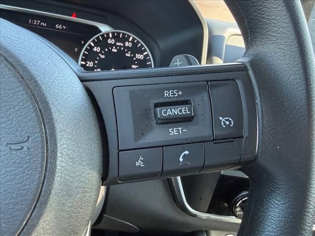 Used 2022 Nissan Rogue S AWD/4WD image 23