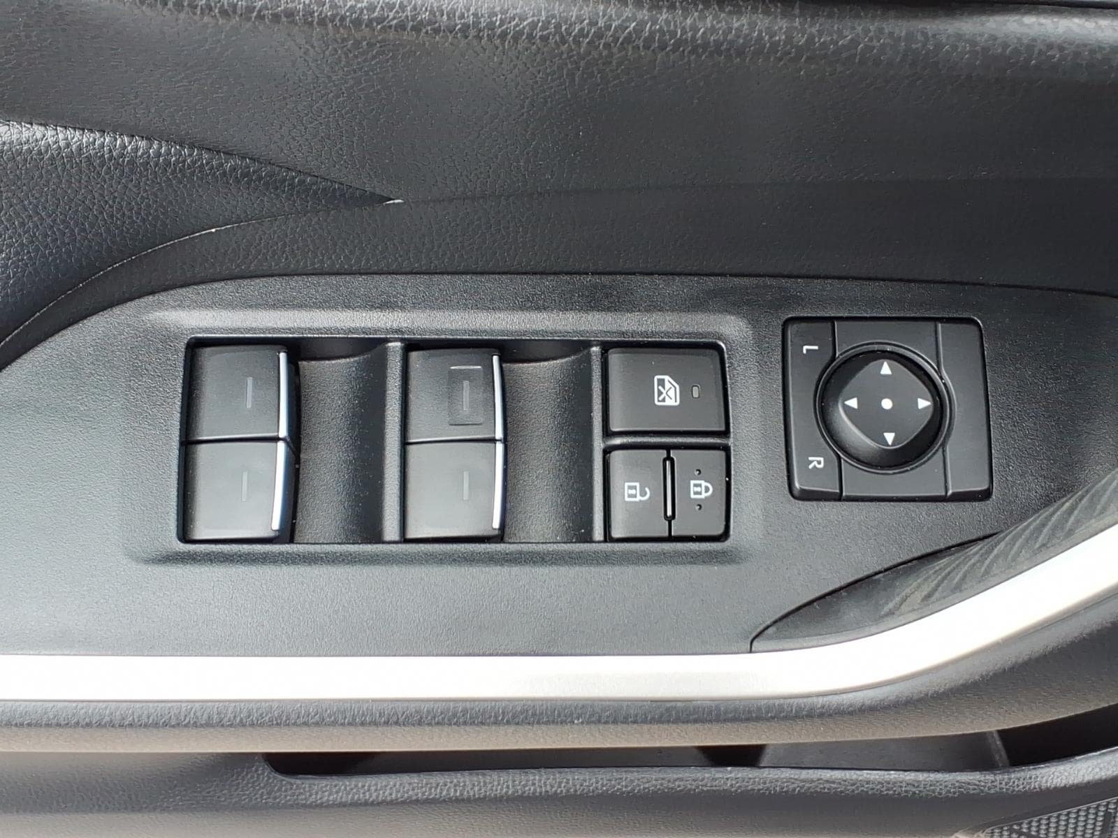Used 2024 Toyota RAV4 XLE Premium w/ Weather Package AWD/4WD image 24