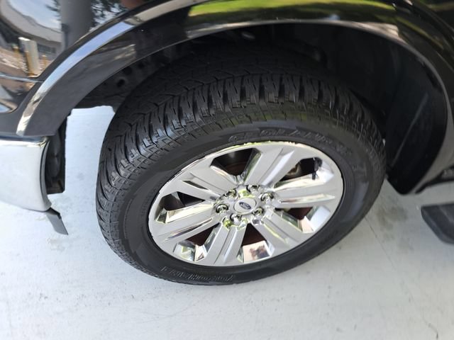 Certified 2018 Ford F150 Lariat w/ Equipment Group 502A Luxury AWD/4WD image 29