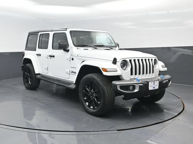 Used 2023 Jeep Wrangler Unlimited Sahara AWD/4WD image 2